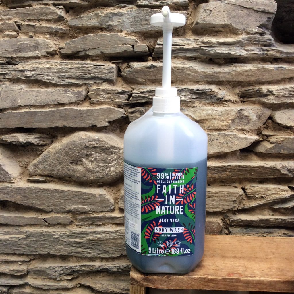 Faith in Nature Body Wash 1.05 per 100g Siop Y Pentre