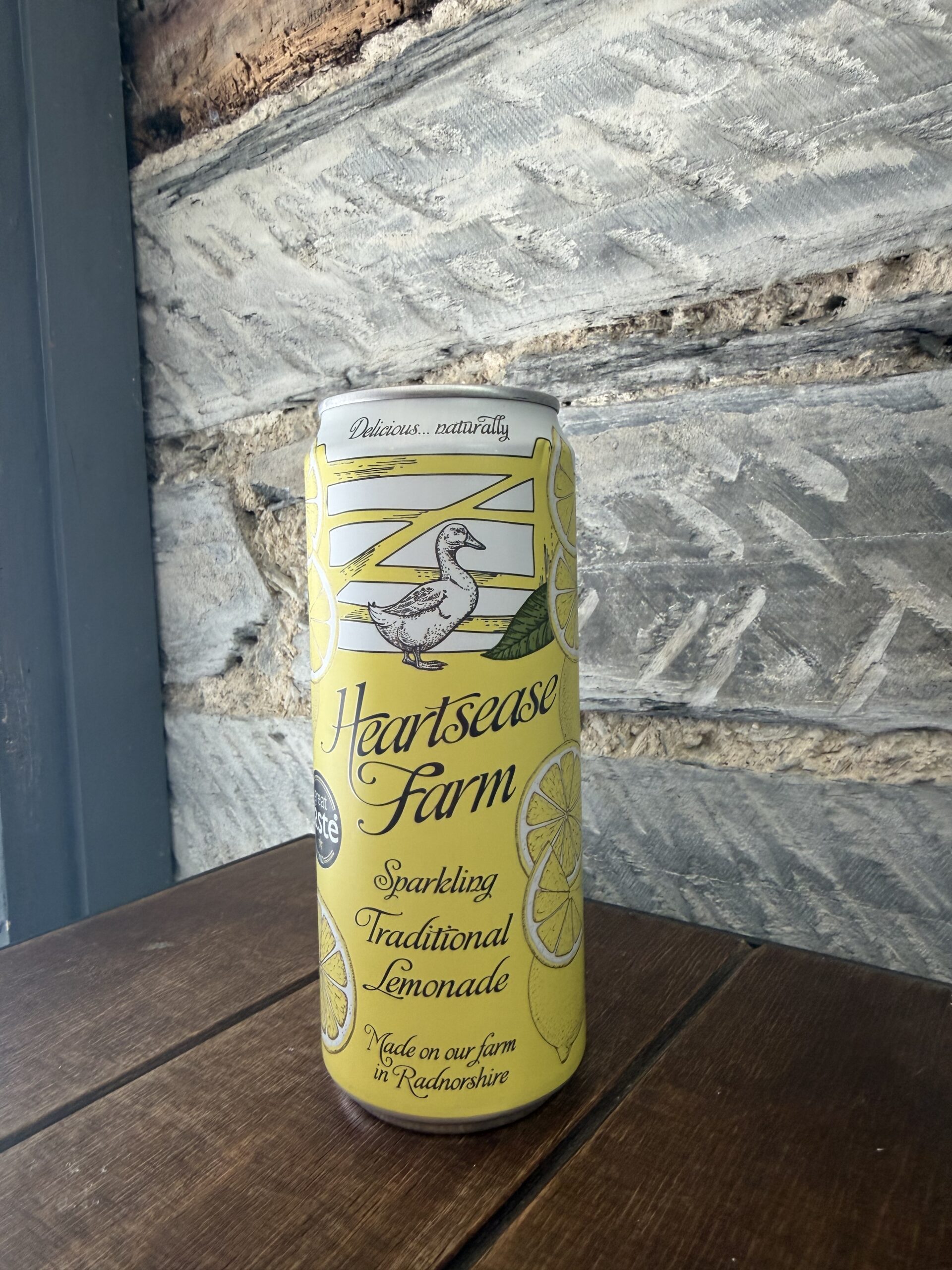 Hearsease Farm Traditional Lemonade Can 330ml